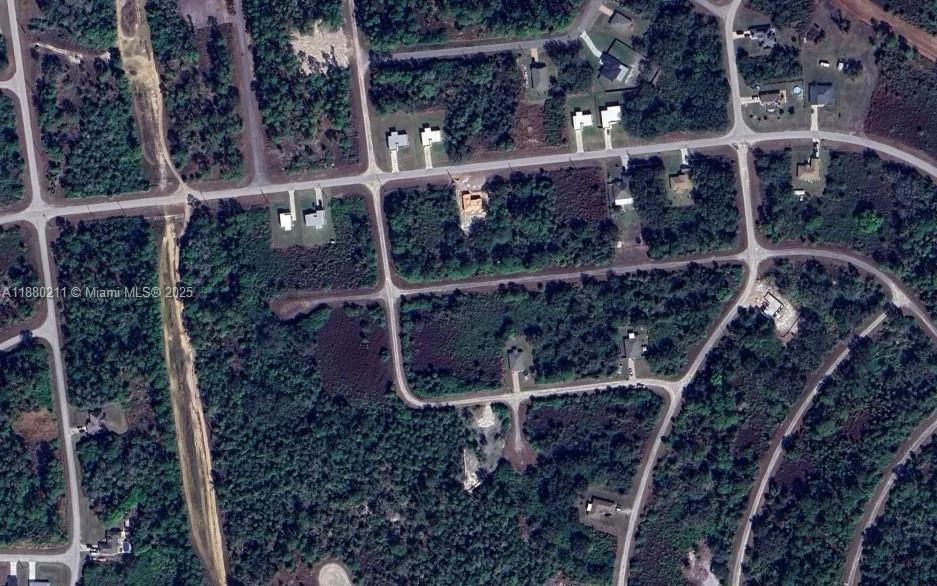 676 Sabrina Ct, Lehigh Acres, FL 33972 — zdjęcie 2