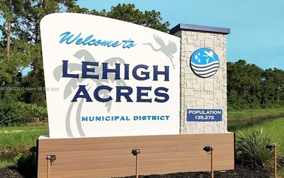 676 Sabrina Ct, Lehigh Acres, FL 33972 — zdjęcie 4