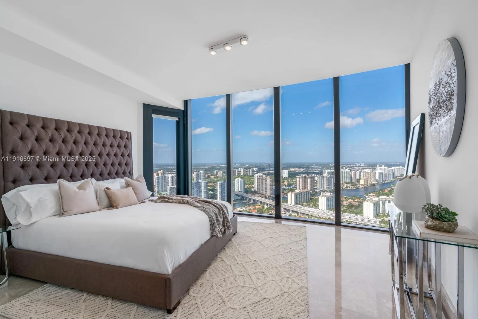 18555 Collins Ave # 5105, Sunny Isles Beach, FL 33160 photo 13