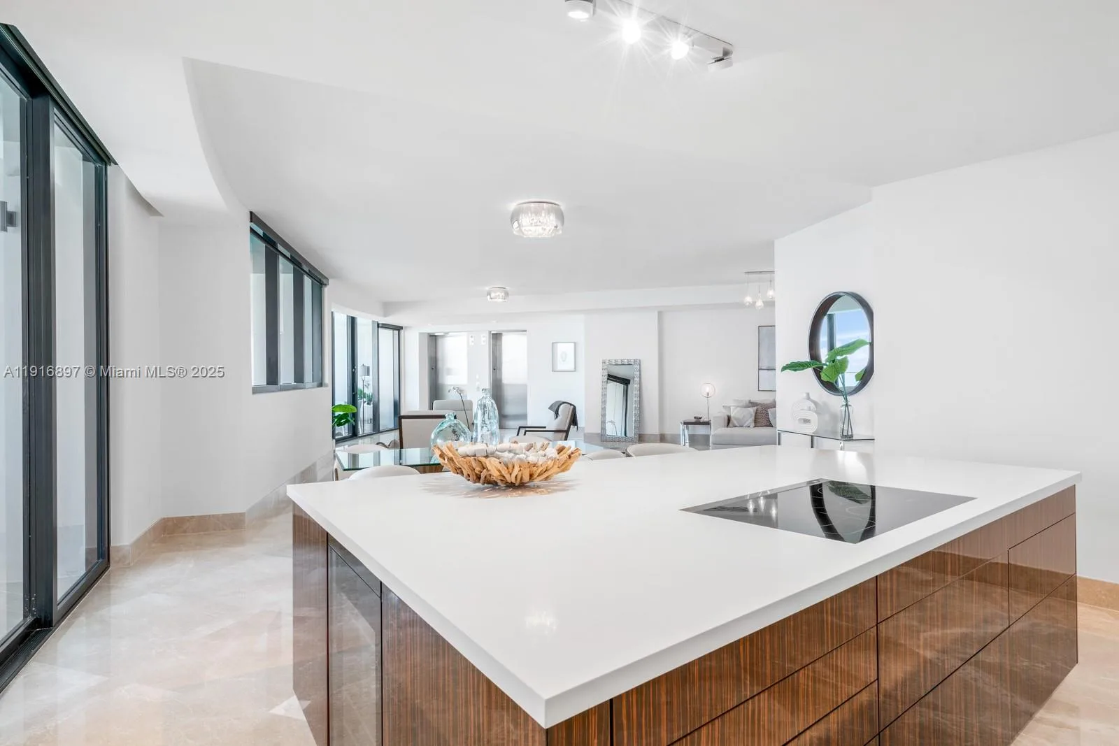 18555 Collins Ave # 5105, Sunny Isles Beach, FL 33160 photo 8