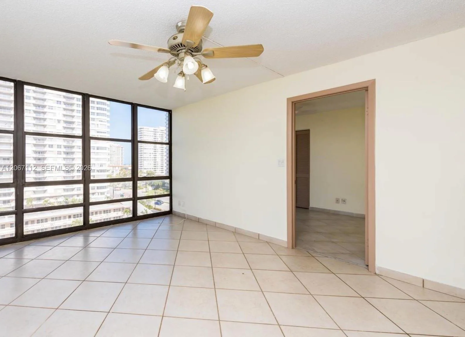 2049 S Ocean Dr # 806, Hallandale Beach, FL 33009
