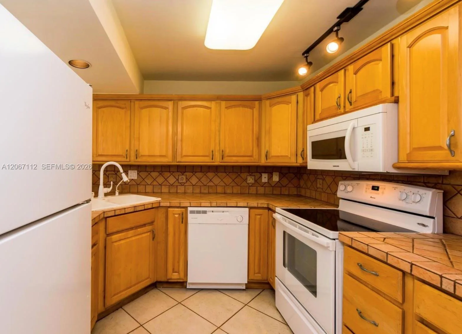2049 S Ocean Dr # 806, Hallandale Beach, FL 33009 photo 6