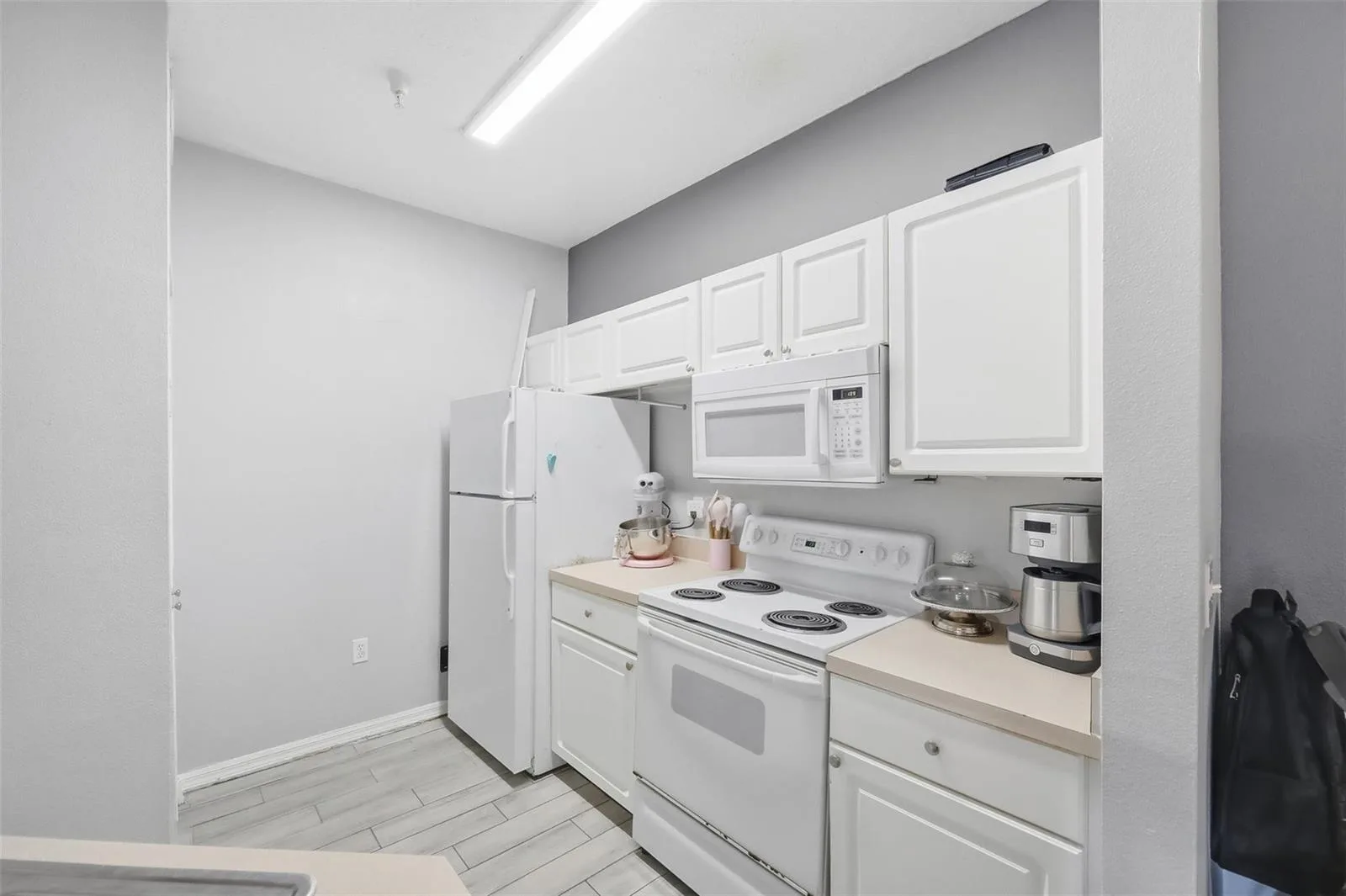 5518 Metrowest Boulevard # 11-104, Orlando, FL 32811 photo 11