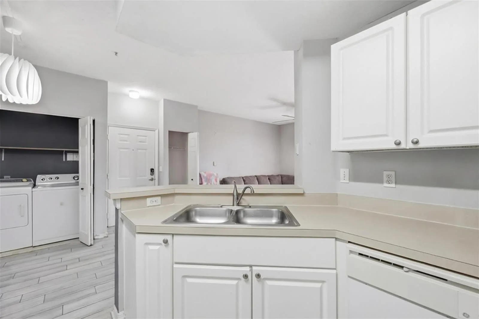 5518 Metrowest Boulevard # 11-104, Orlando, FL 32811 photo 13