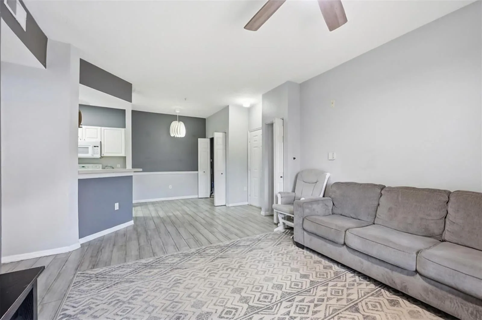 5518 Metrowest Boulevard # 11-104, Orlando, FL 32811 photo 9