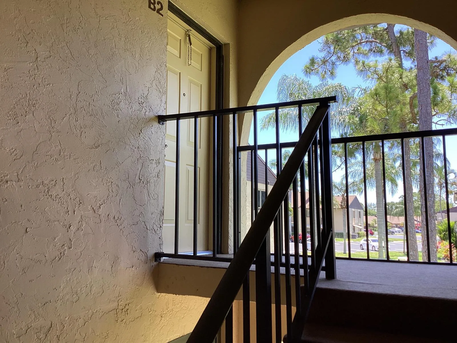 410 Pine Glen Lane # B-2, FL 33463 photo 2