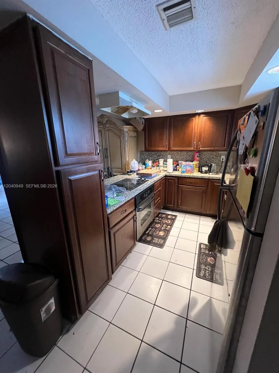 7983 NW 35th Ct # 6, Coral Springs, FL 33065 photo 6