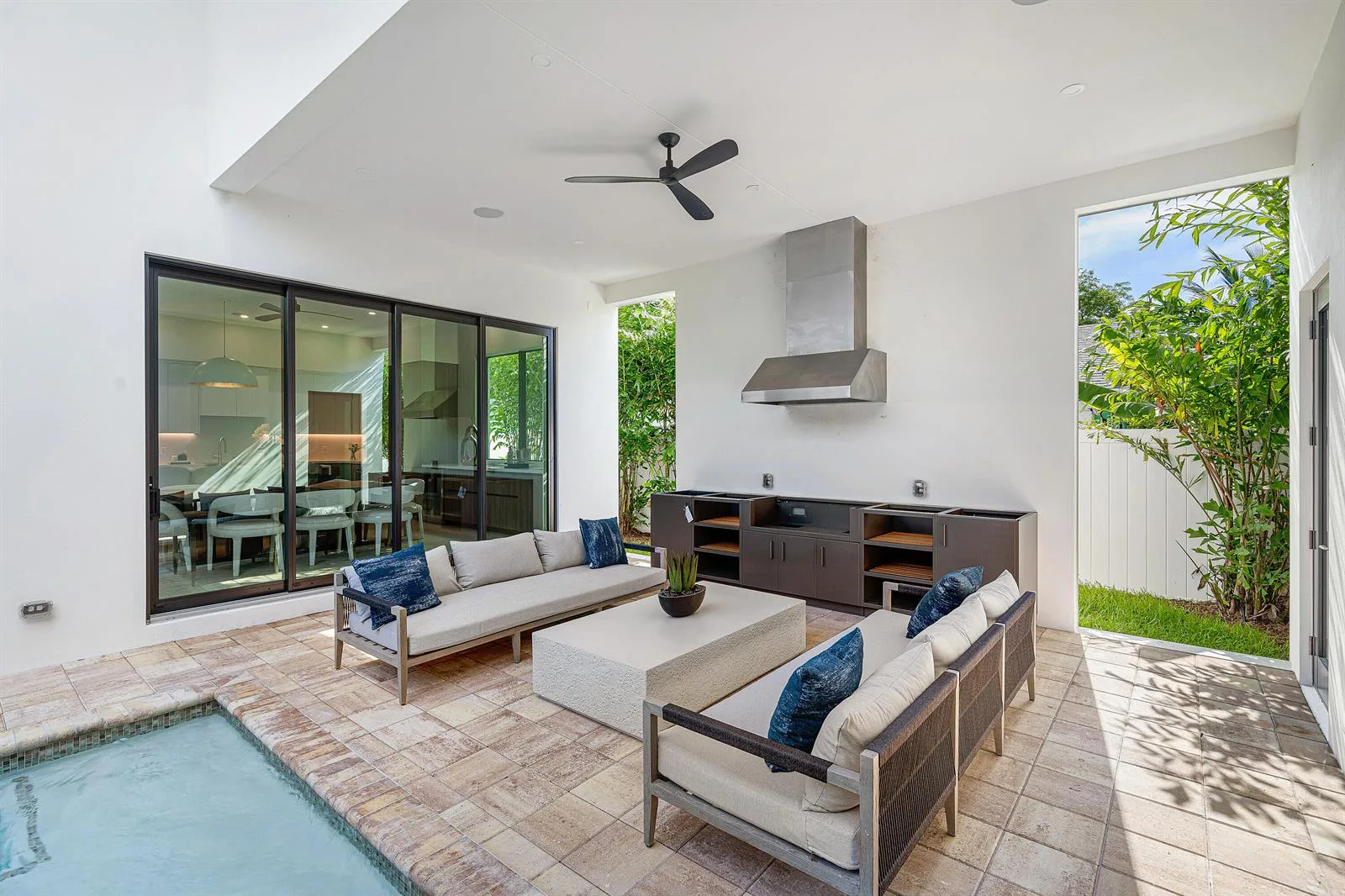 222 SE 5th Street, Delray Beach, FL 33483 photo 8