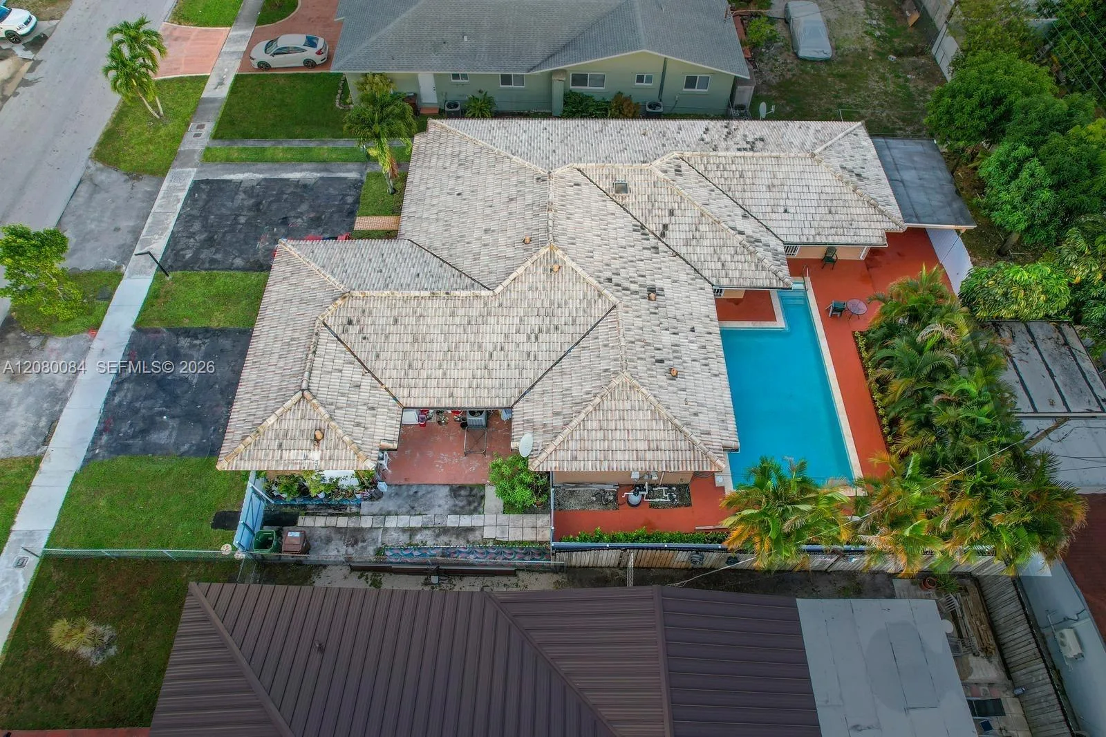 326 E 34th St, Hialeah, FL 33013 photo 2