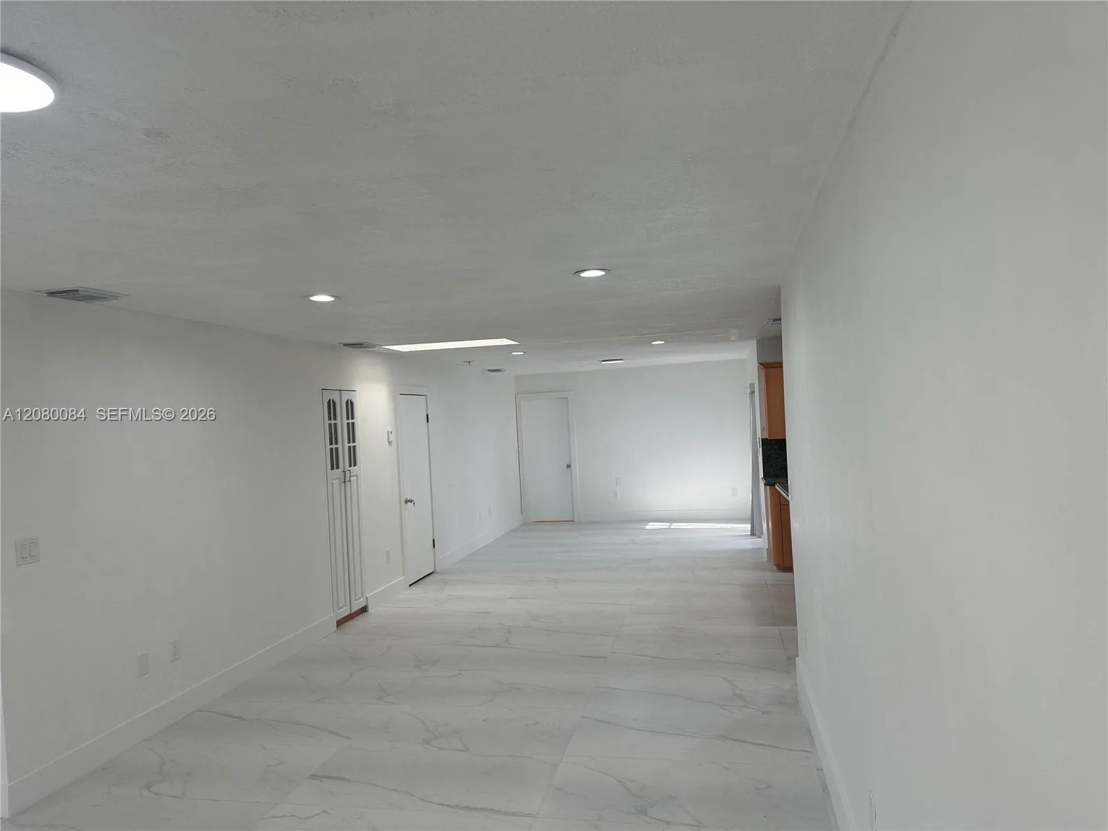 326 E 34th St, Hialeah, FL 33013 photo 4