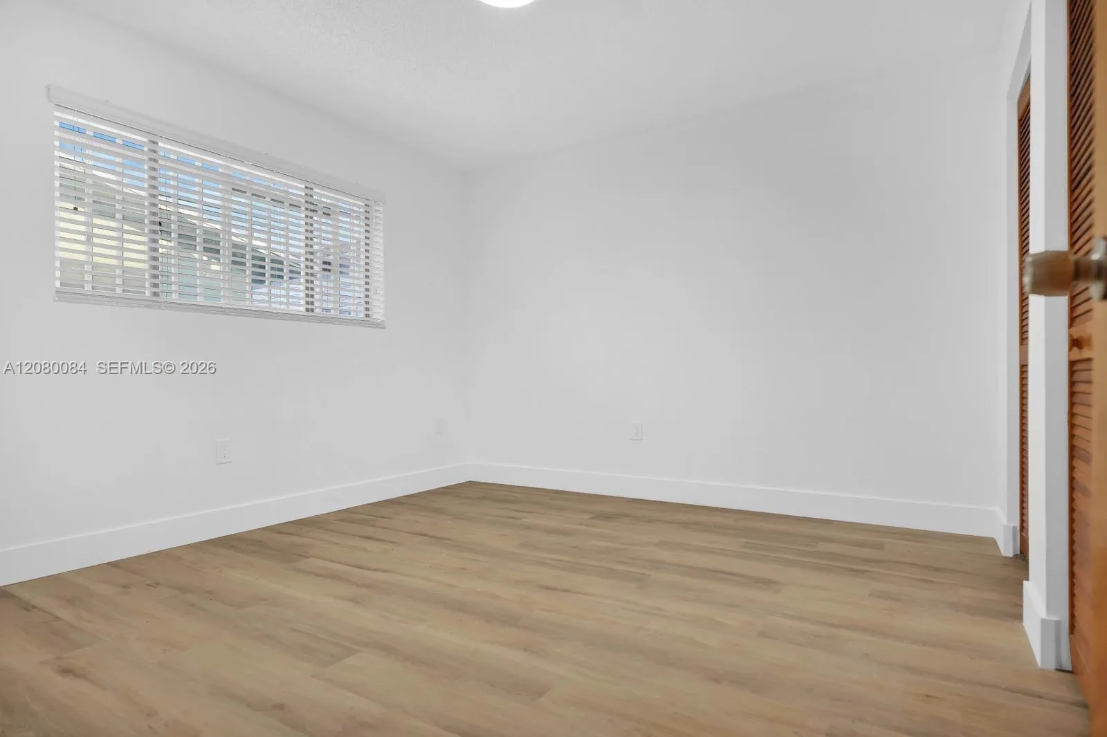 326 E 34th St, Hialeah, FL 33013 photo 9