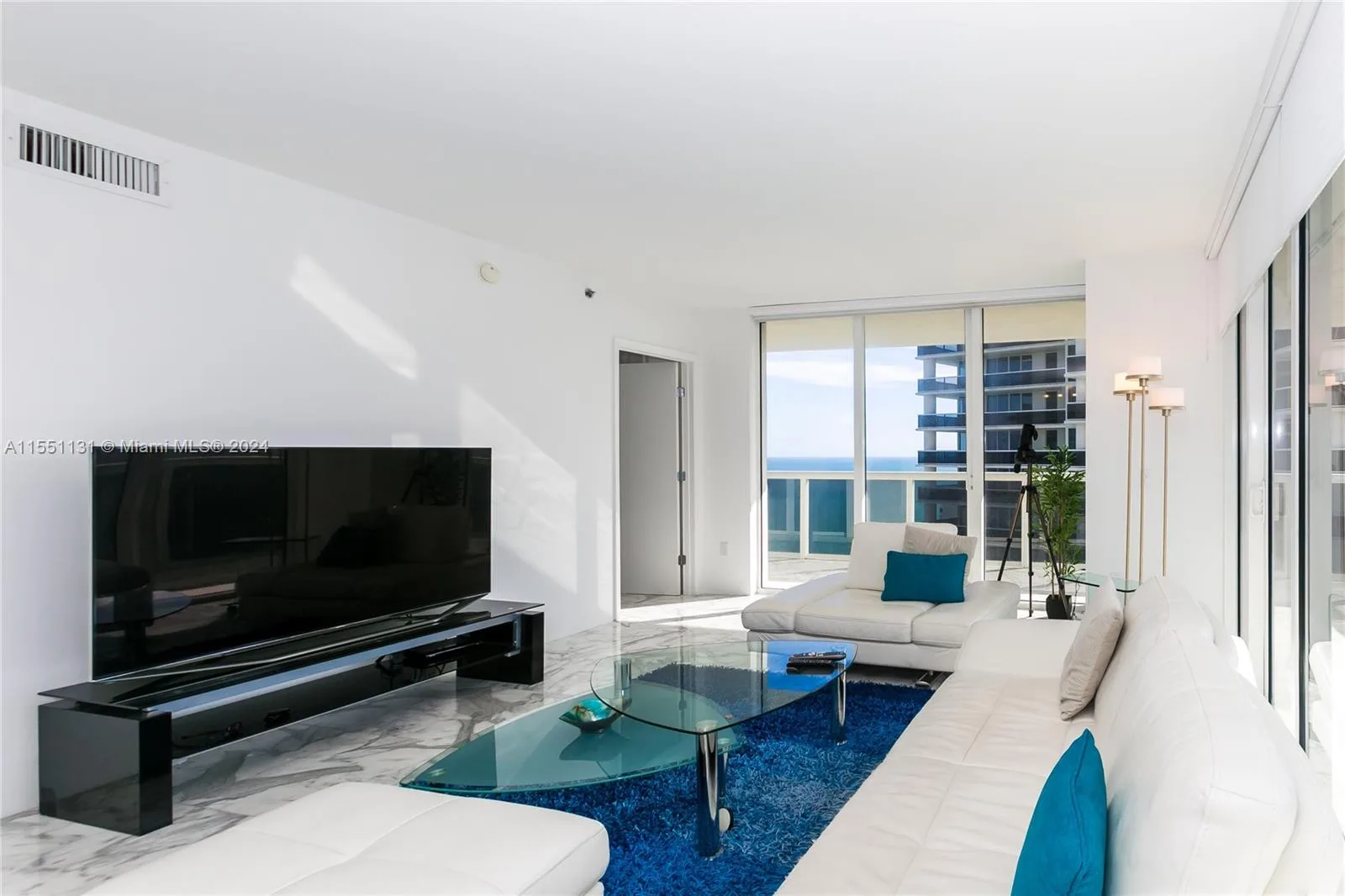 1830 S OCEAN DR # 2906, Hallandale Beach, FL 33009