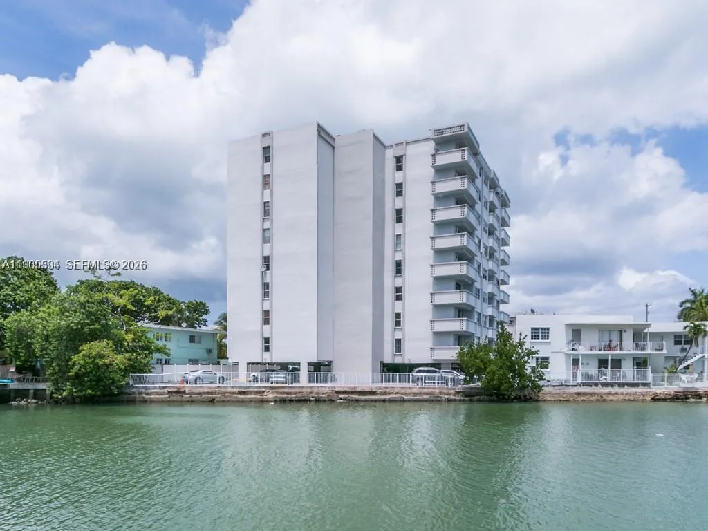 7118 Bonita Dr # 704, Miami Beach, FL 33141 photo 3