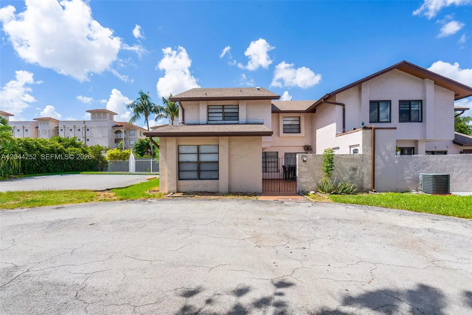 8186 NW 98th Ter # 132, Hialeah Gardens, FL 33016