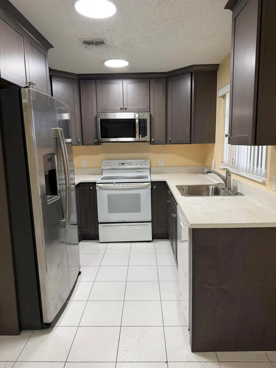 9741 NW 37th Street, Sunrise, FL 33351 photo 5