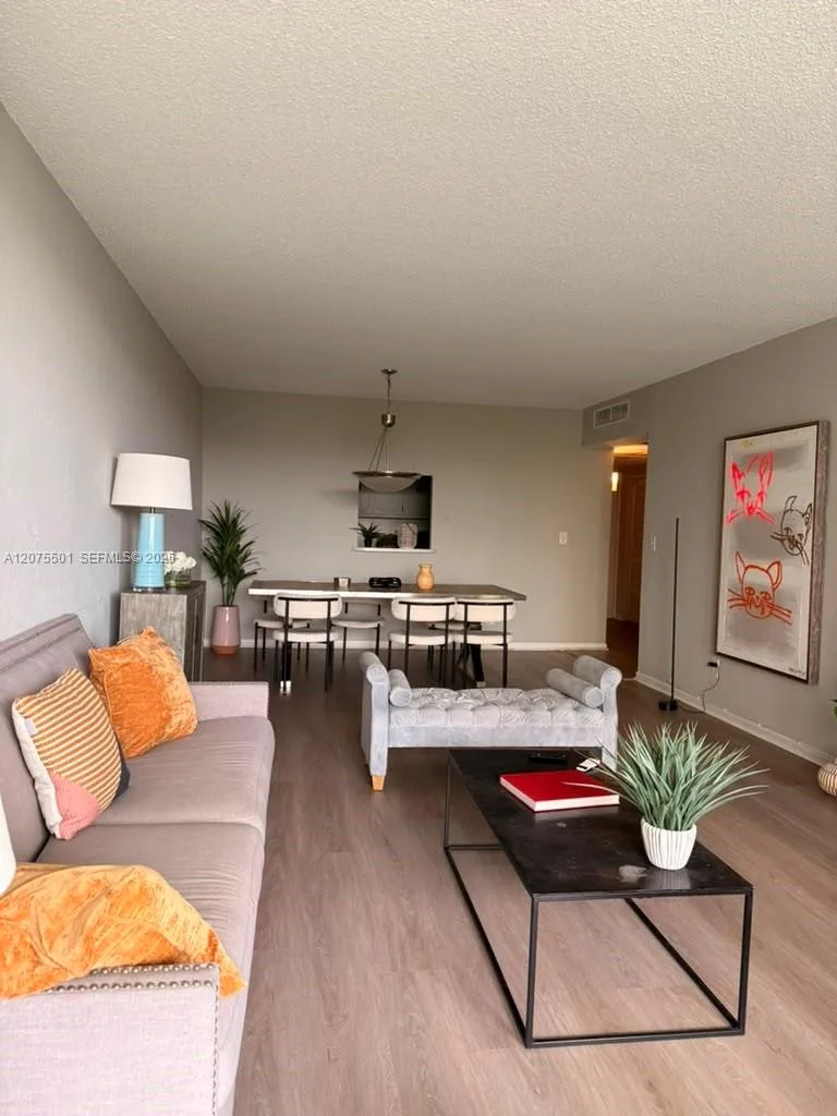 19380 Collins Ave # 317, Sunny Isles Beach, FL 33160 photo 3