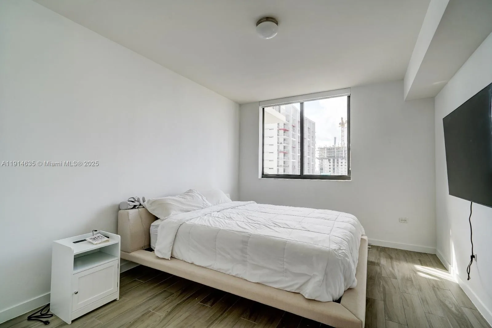 999 SW 1st Ave # 1612, Miami, FL 33130 photo 10