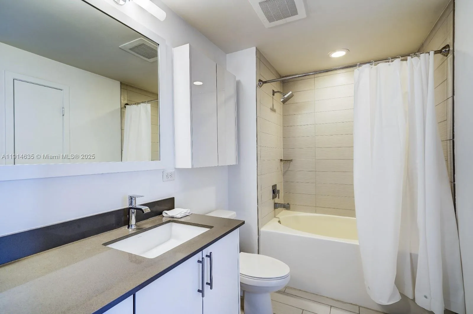 999 SW 1st Ave # 1612, Miami, FL 33130 photo 12