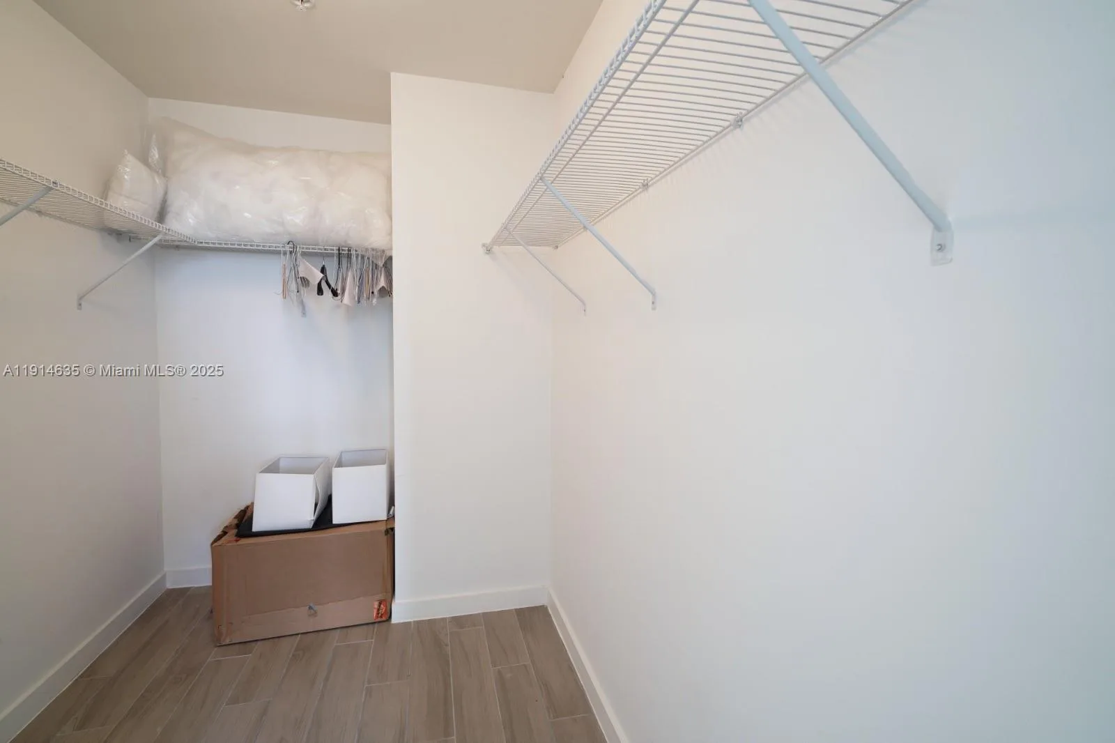 999 SW 1st Ave # 1612, Miami, FL 33130 photo 8
