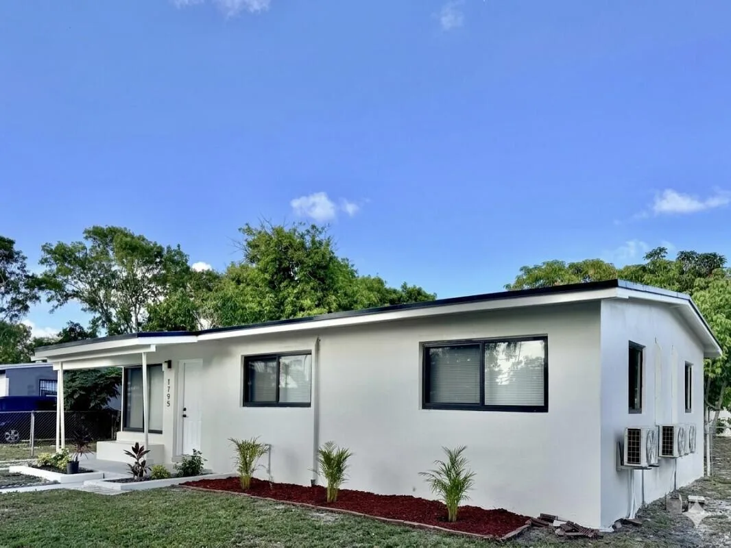 1795 Lauderdale Manor Drive, Fort Lauderdale, FL 33311