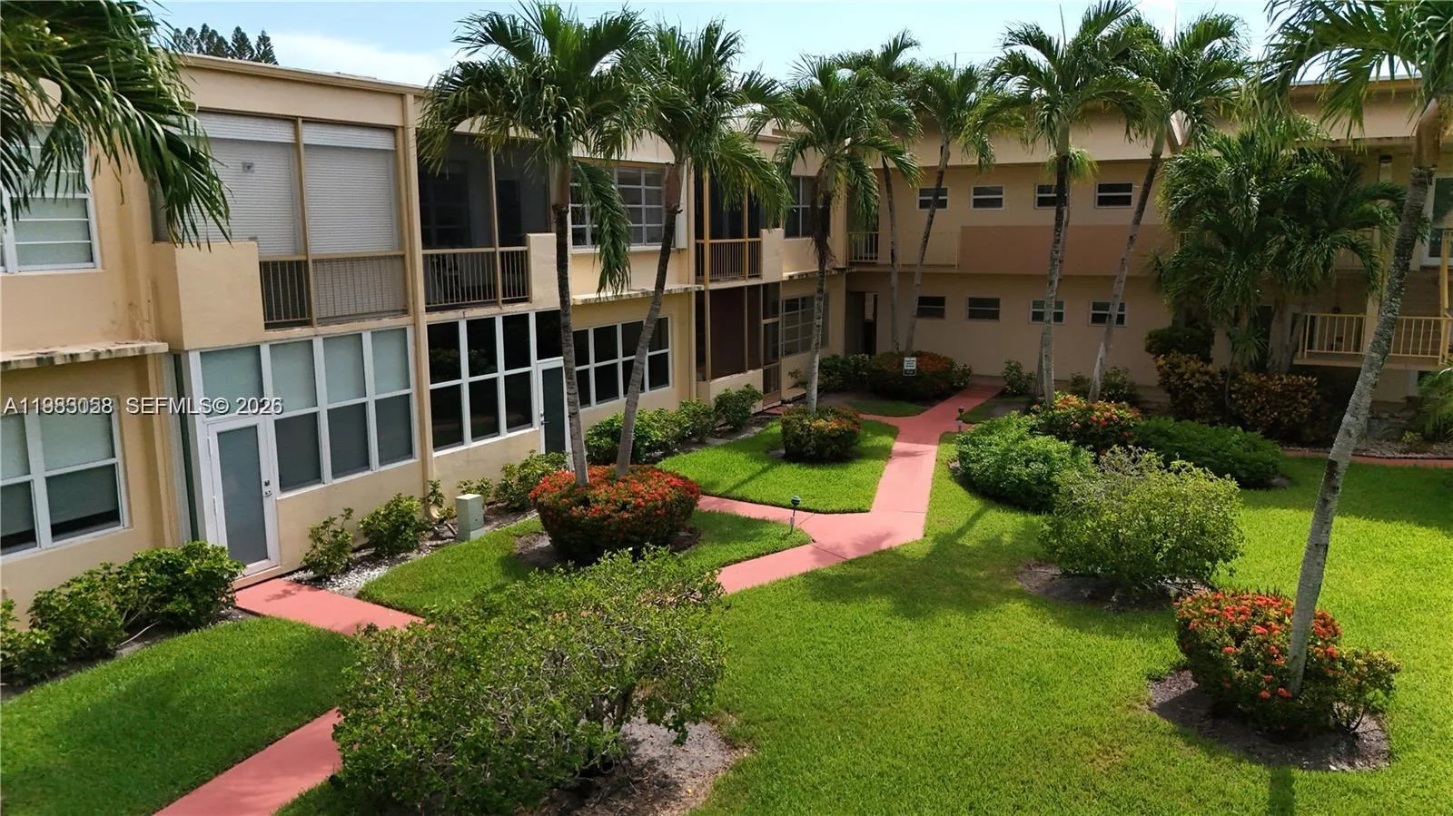 851 NE 14th Ave # 414, Hallandale Beach, FL 33009 photo 4