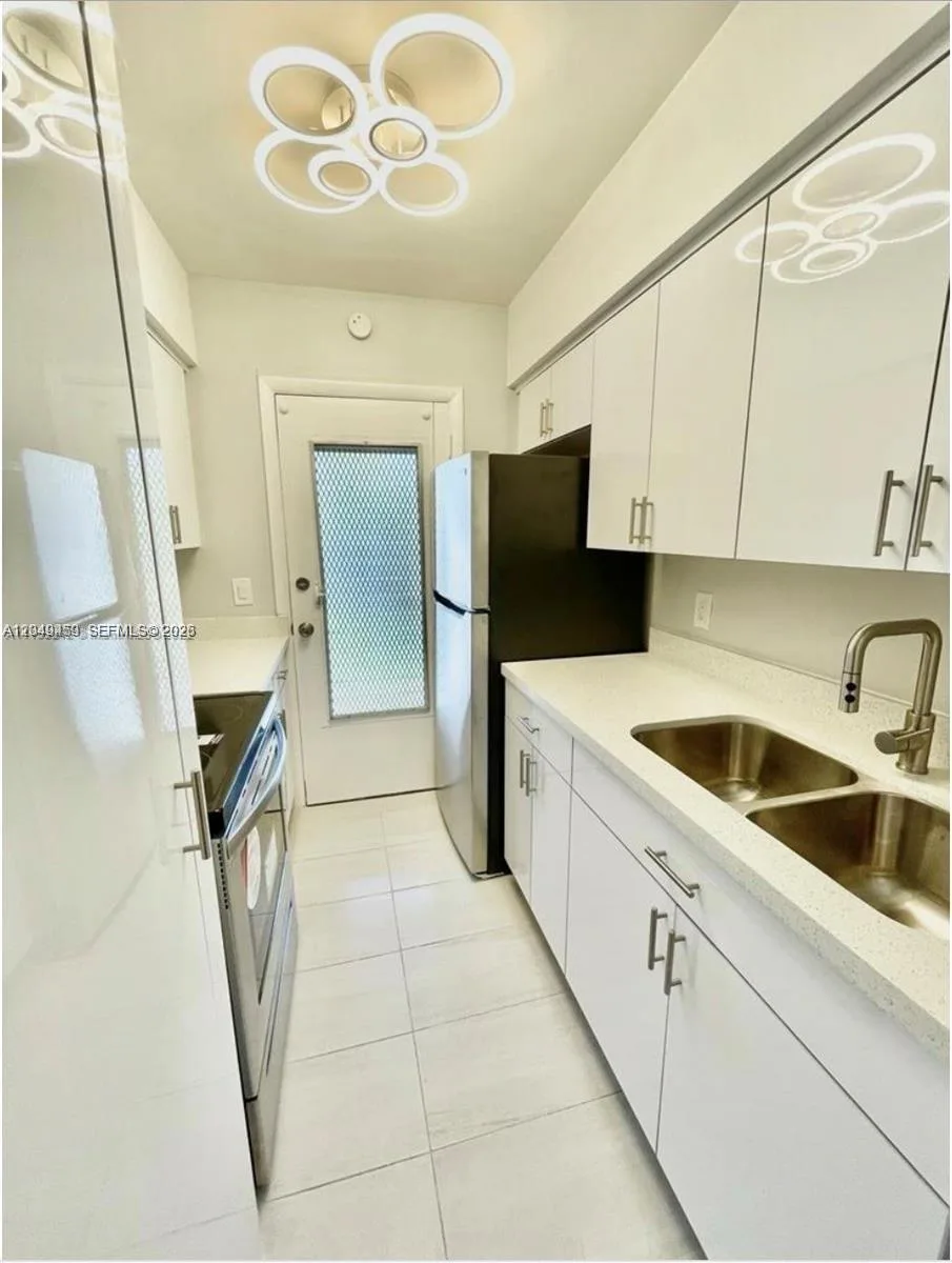 1431 S 14th Ave # 208, Hollywood, FL 33020