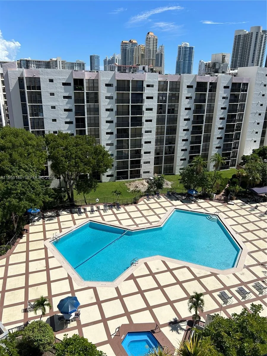 16919 N Bay Rd # 902, Sunny Isles Beach, FL 33160 photo 2