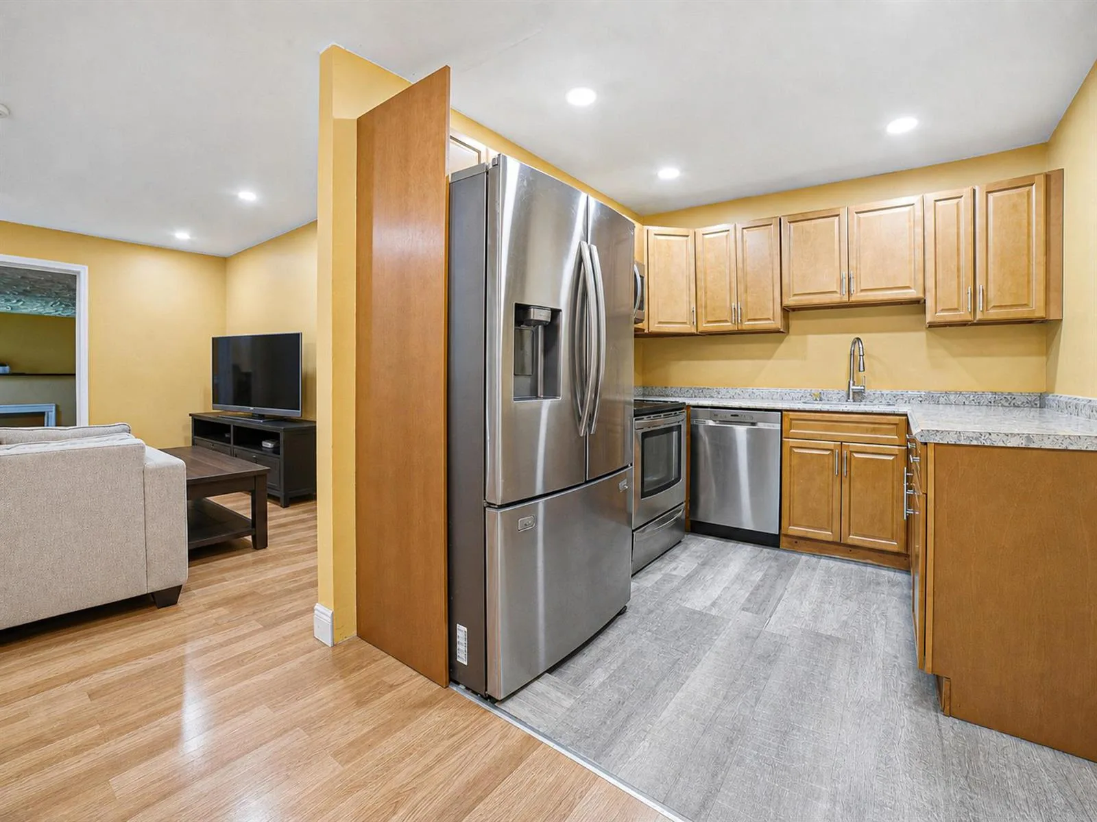 691 NW 20TH Court, Pompano Beach, FL 33060 photo 10