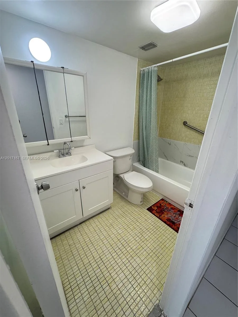1470 NE 125th Ter # 205, North Miami, FL 33161 photo 5