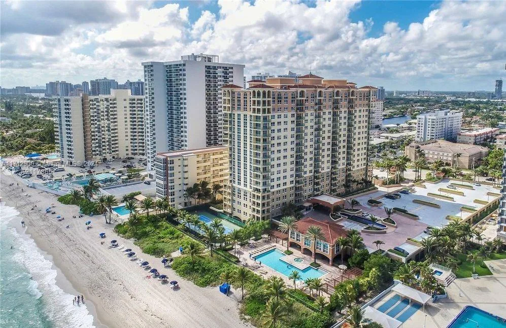 2080 S Ocean Dr # 311, Hallandale Beach, FL 33009