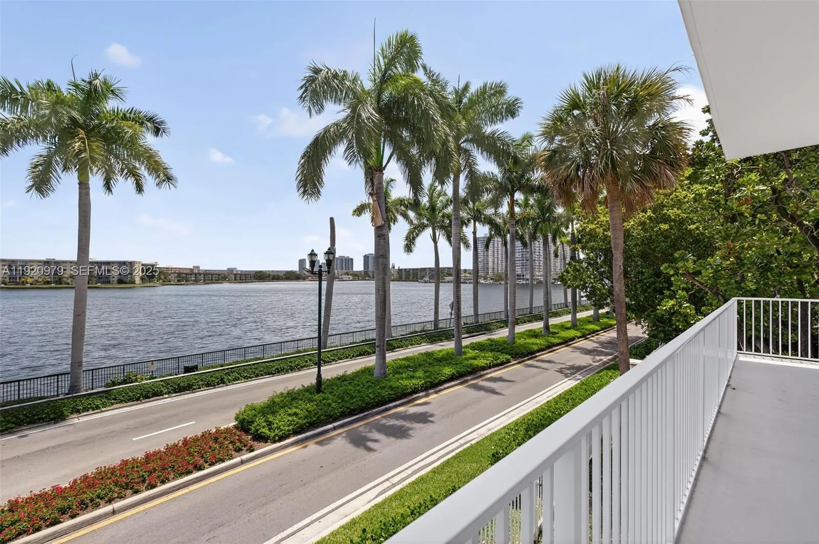 2851 NE 183rd St # 216E, Aventura, FL 33160