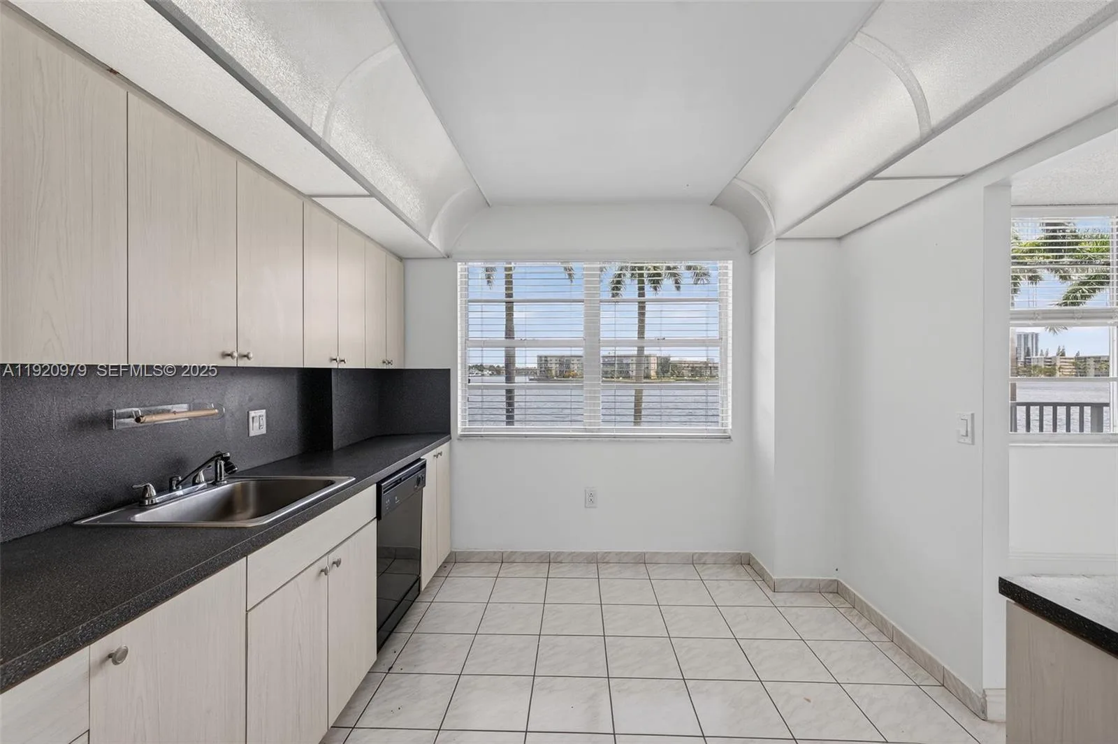 2851 NE 183rd St # 216E, Aventura, FL 33160 photo 12