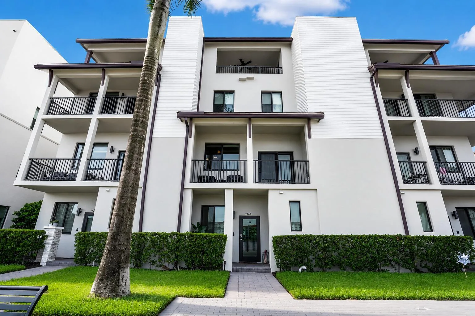 4716 NW 84th Court, Doral, FL 33166
