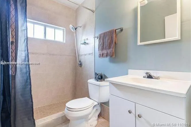 1025 NE 17th Way, Fort Lauderdale, FL 33304 photo 10