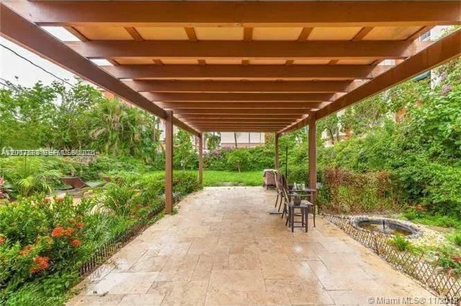 1025 NE 17th Way, Fort Lauderdale, FL 33304 photo 12