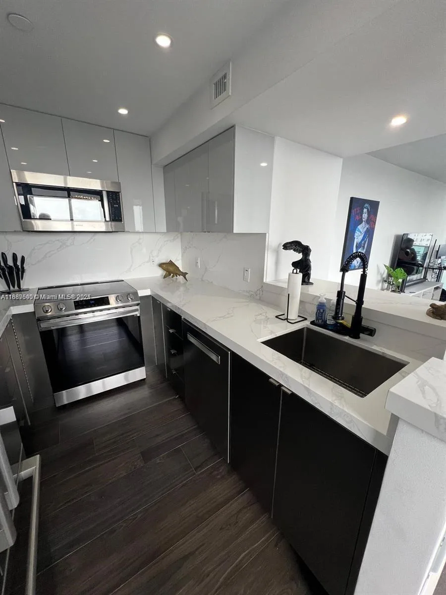 1200 West Ave # 916, Miami Beach, FL 33139 photo 5