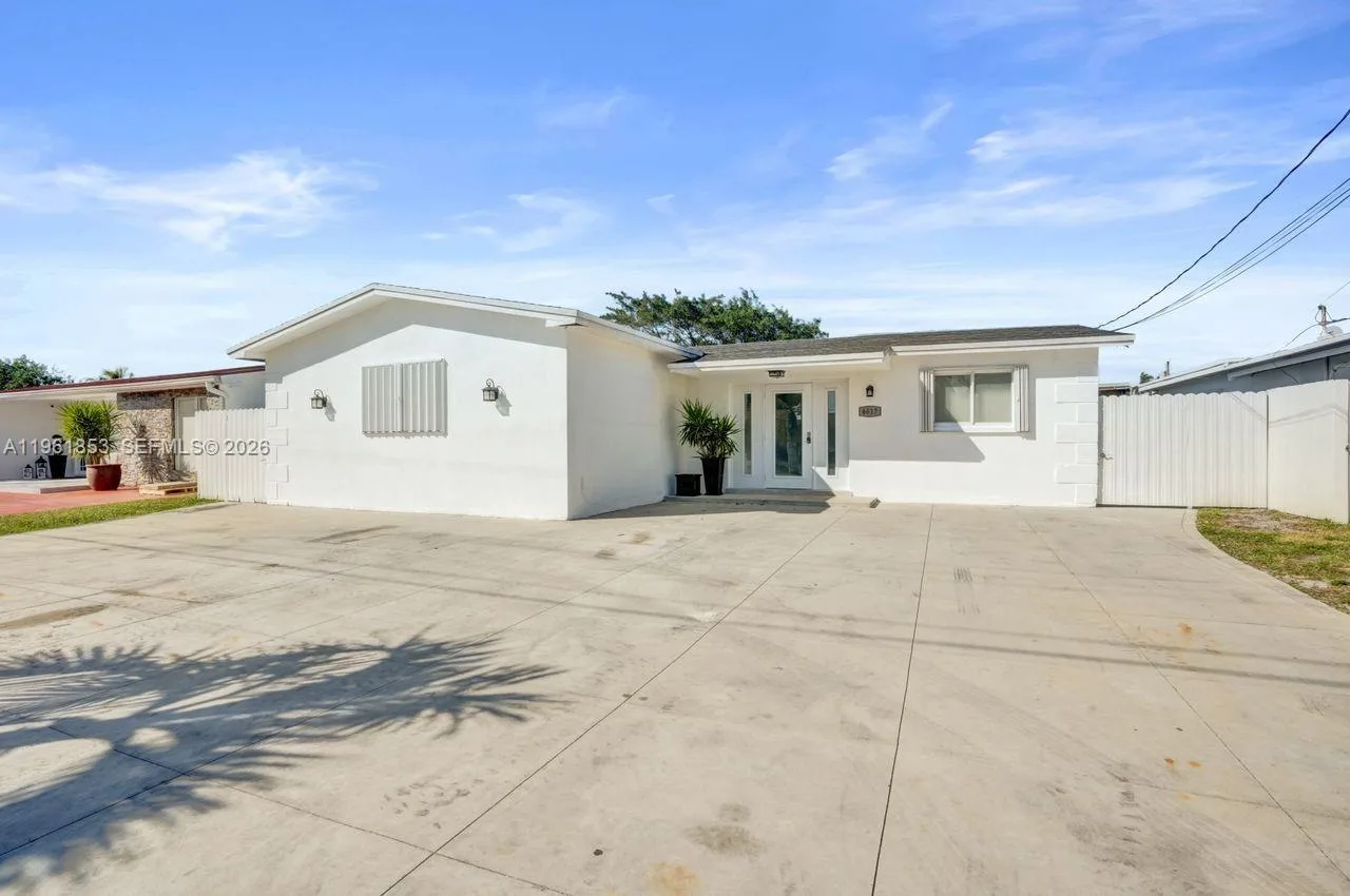 6617 Dahlia Dr, Miramar, FL 33023