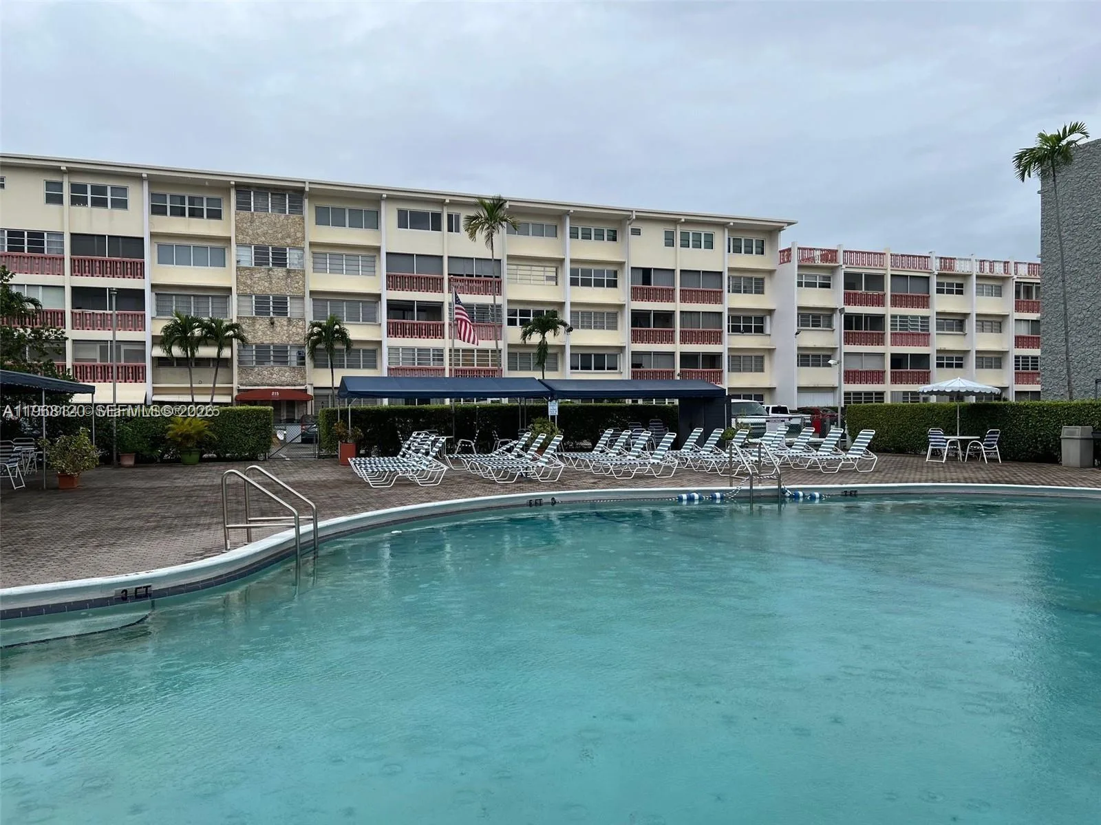 215 SE 3rd Ave # 3 D, Hallandale Beach, FL 33009