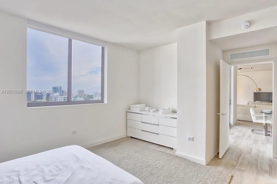 999 SW 1st Ave # 2404, Miami, FL 33130 photo 7