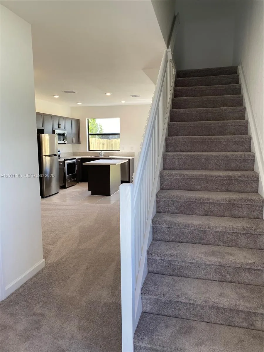 21466 NE 3 Place, Miami, FL 33179 photo 2