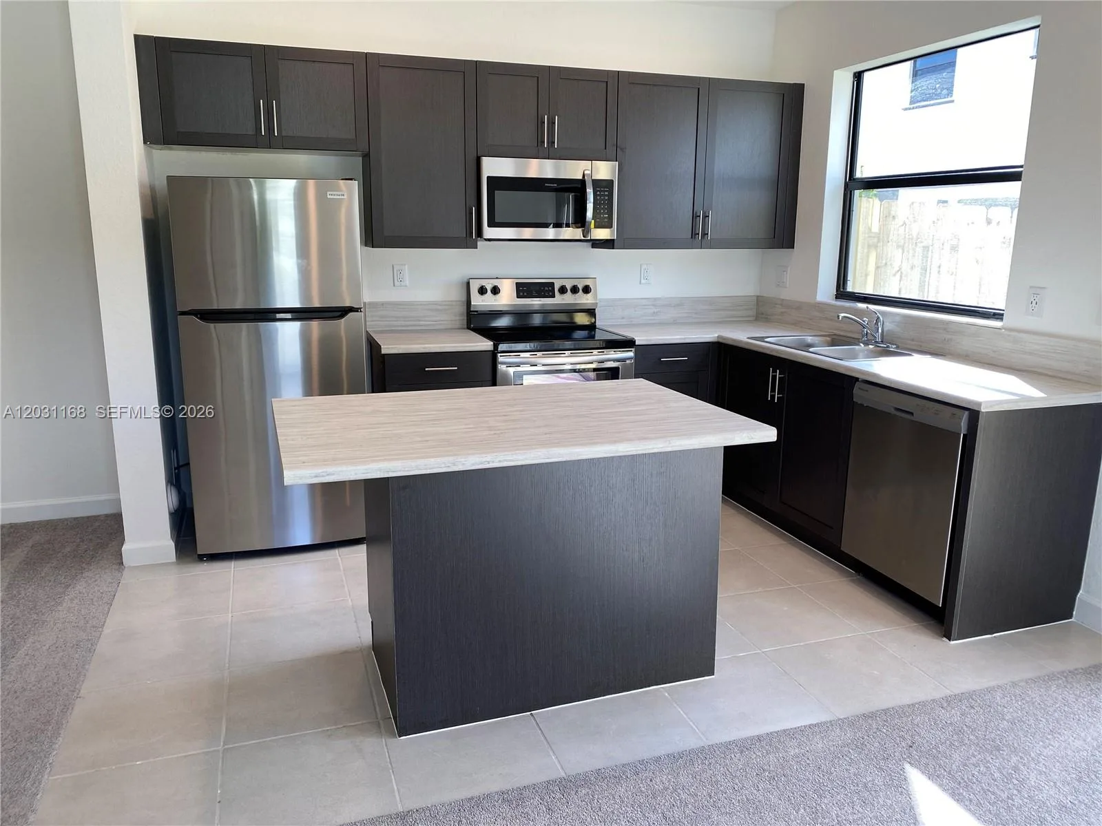 21466 NE 3 Place, Miami, FL 33179 photo 7