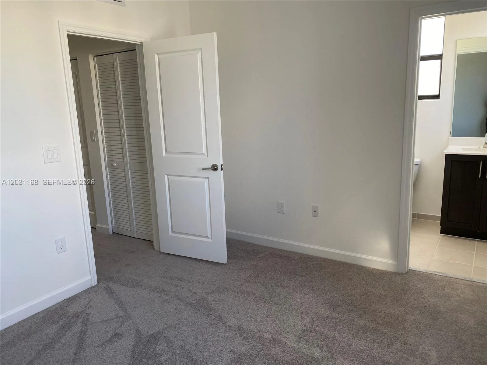 21466 NE 3 Place, Miami, FL 33179 photo 9