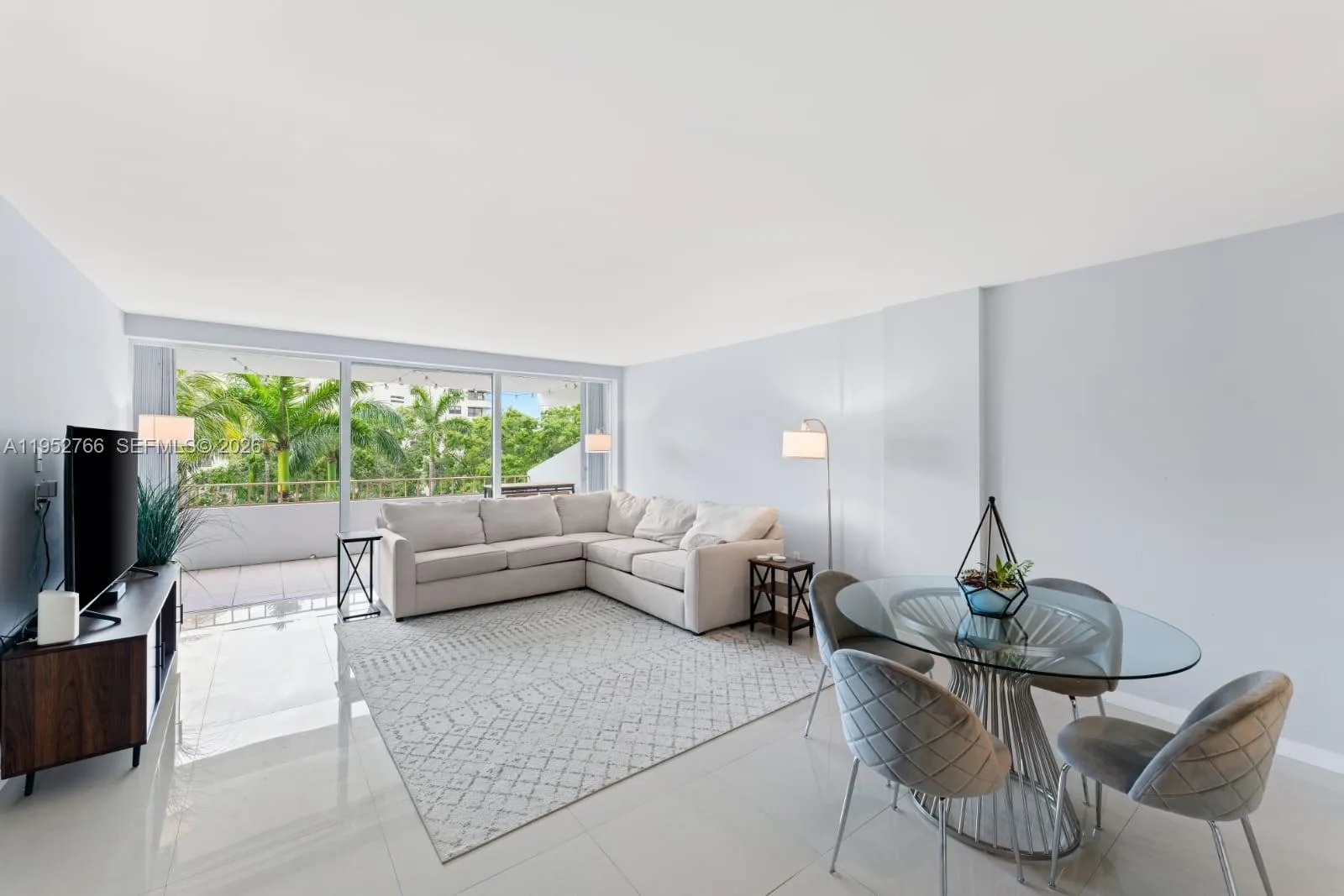 155 Ocean Lane Dr # 407, Key Biscayne, FL 33149