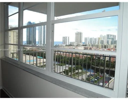 251 174th St # 1612, Sunny Isles Beach, FL 33160