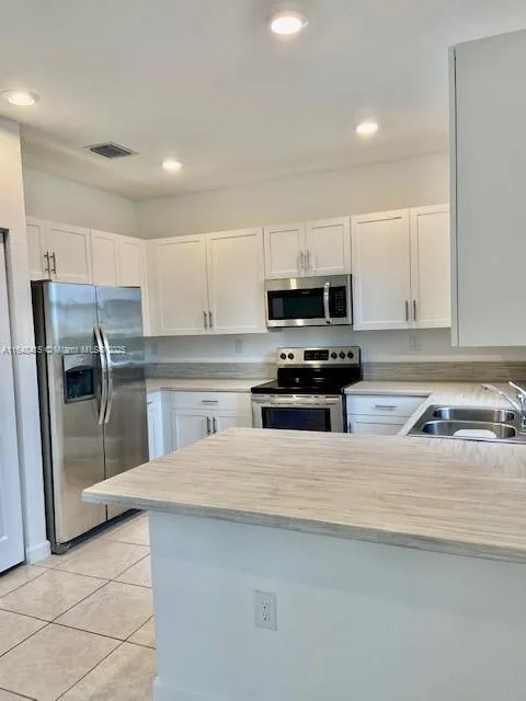20626 NE 5th Pl # 20626, Miami, FL 33179 photo 5