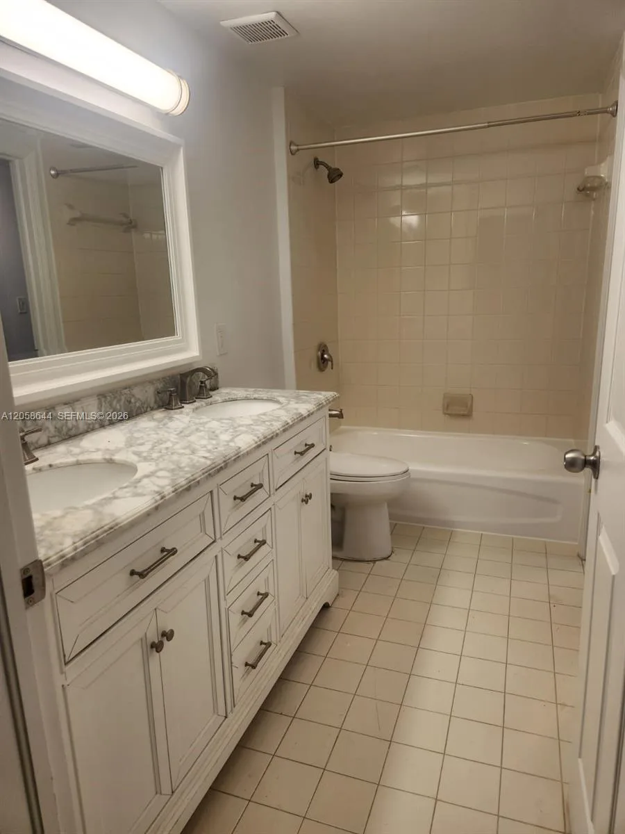 7085 Nova Dr # 102, Davie, FL 33317 photo 11