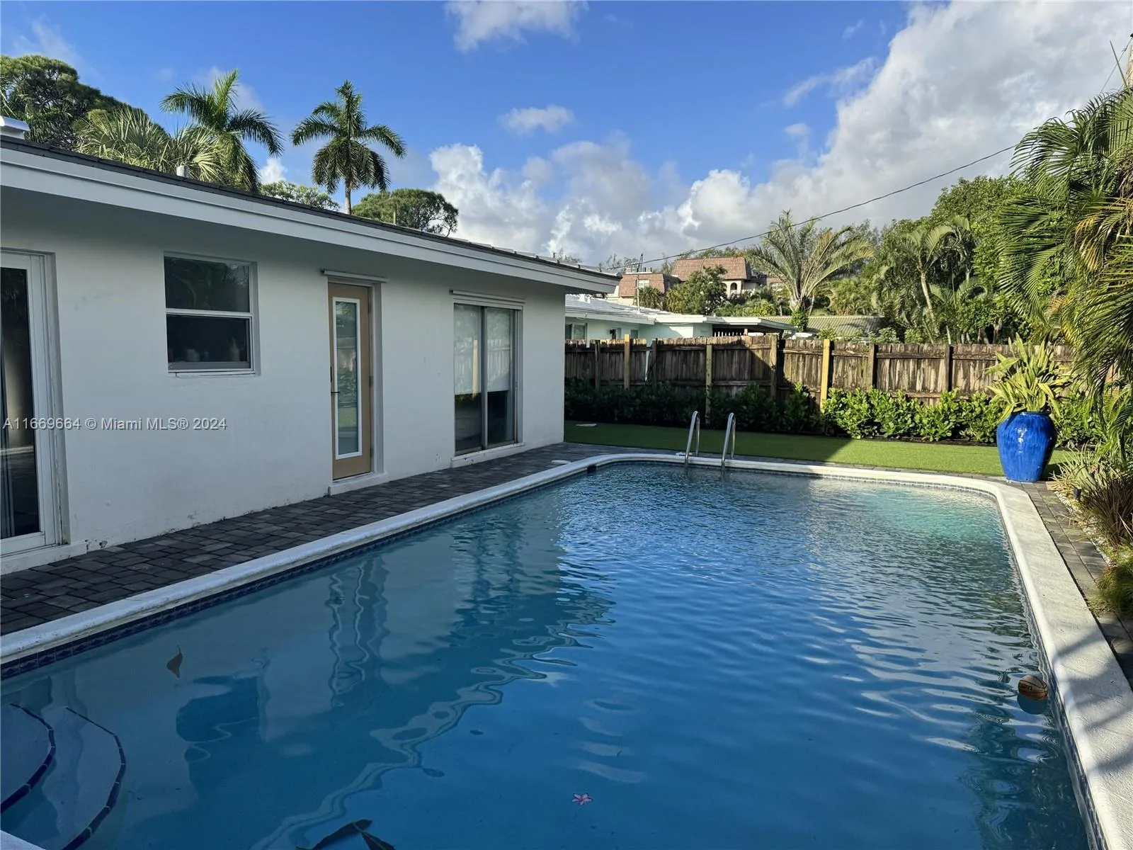1427 NE 60th St # 0, Fort Lauderdale, FL 33334 photo 2