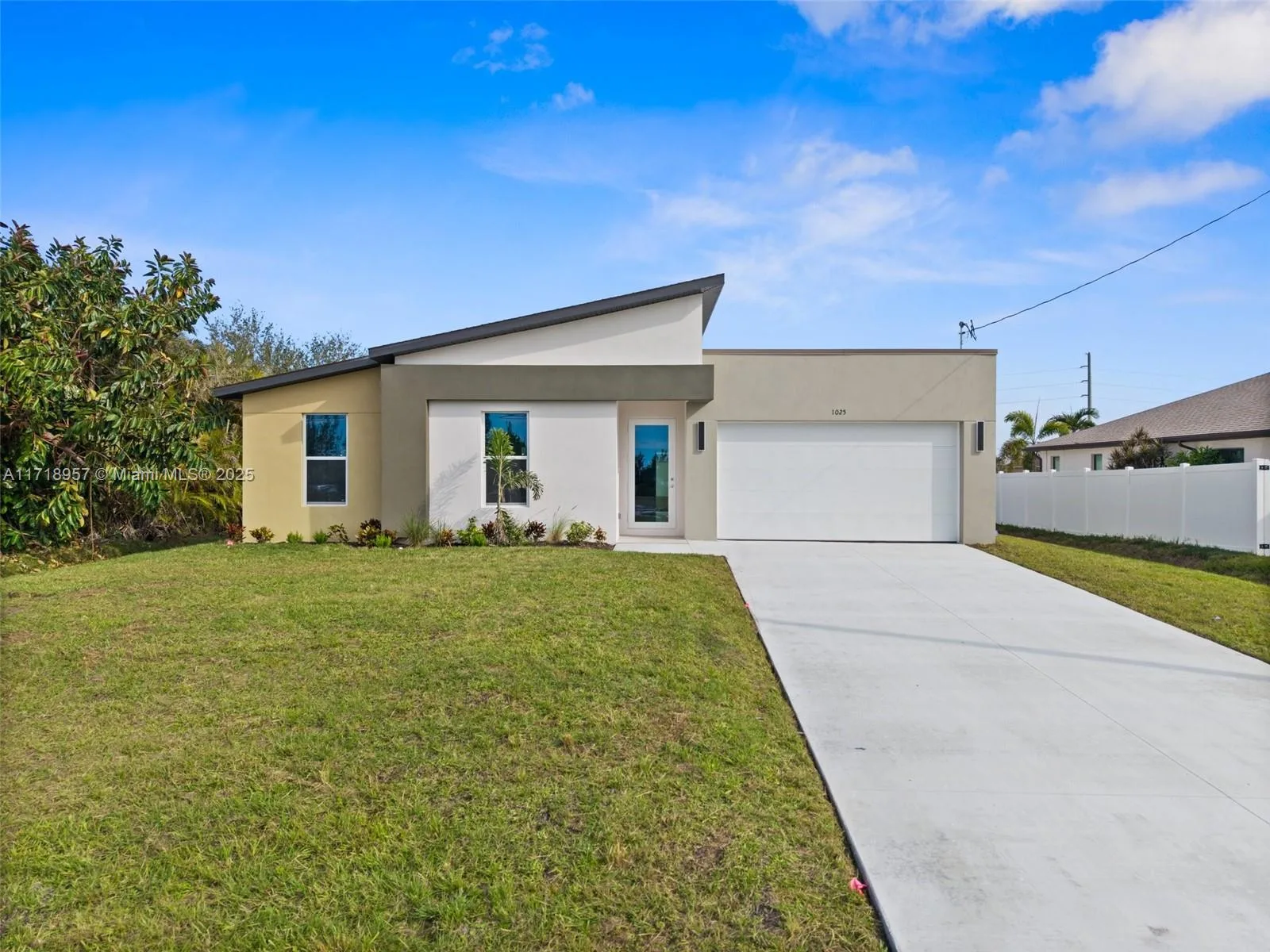 1025 NW 25TH AVE, Cape Coral, FL 33993