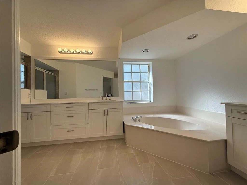 2927 Bogota Avenue, Hollywood, FL 33026 photo 10