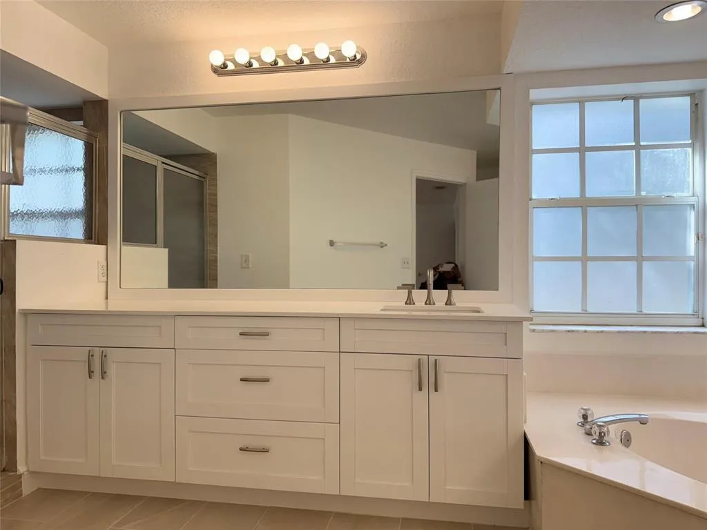 2927 Bogota Avenue, Hollywood, FL 33026 photo 7